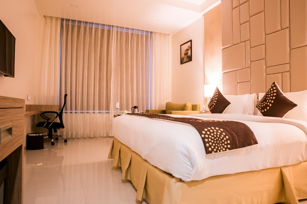 Hotel Grand Rio Nashik Εξωτερικό φωτογραφία